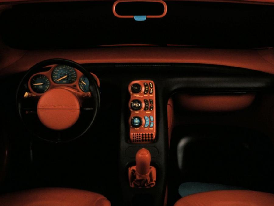  Pontiac Salsa Concept 1992 года  (фото 3 из 4)